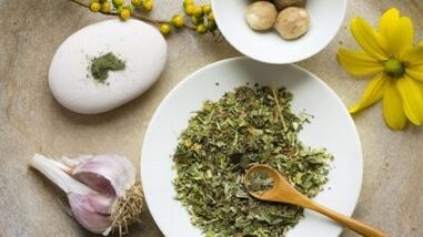 Folk Remedies fir d'Restauratioun vu männleche Potenz